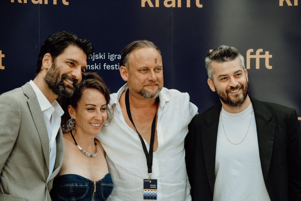 “Z manj povedati več”: Na festivalu Krafft slavile rahločutne igralske upodobitve 2 Taner Rumeli Sezin Bozaci Onur Ozaydin foto Masa Pirc