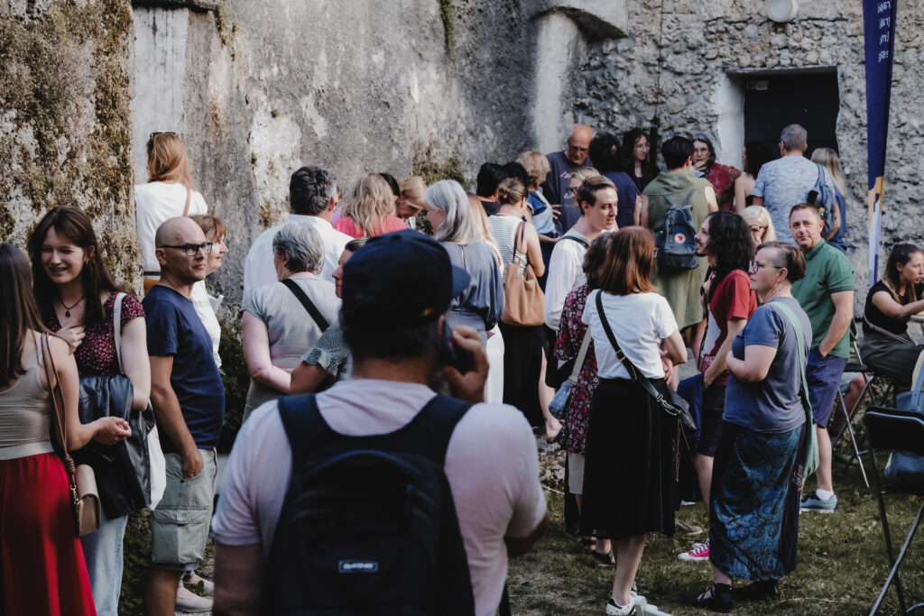 Razprodana kranjska premiera filma Kaj ti je deklica 2 DSCF6744